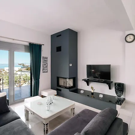Dorianna Villa Aigeira